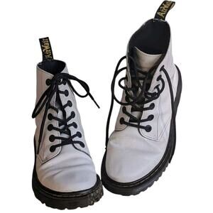 Dr Martens Combat Boots Luana Womens 7 White Leather Distressed Flaw Grunge Punk